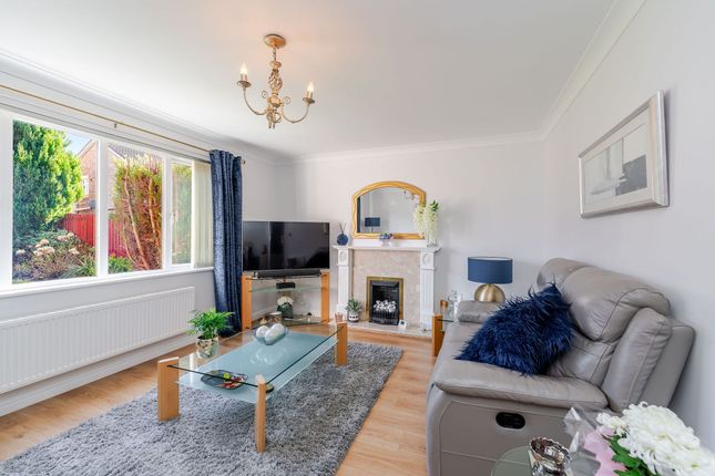 65 Oldwood Place, Livingston photo 4