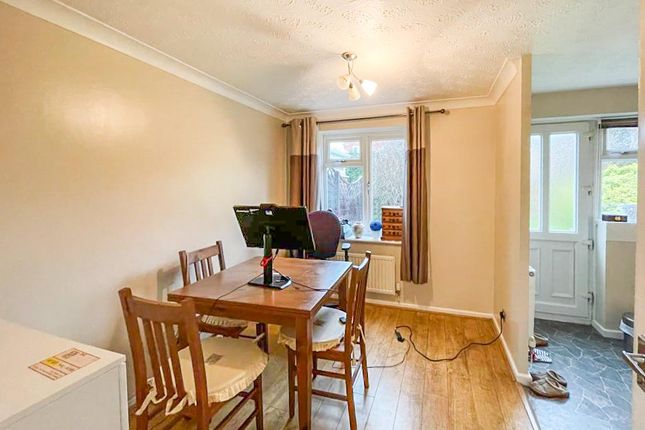 15, Colindale Gardens, Nottingham photo 3