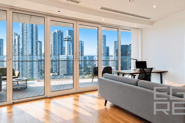Arena Tower, Canary Wharf photo 2