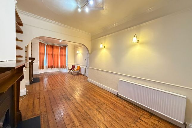 Fosse Road South, Leicester photo 5