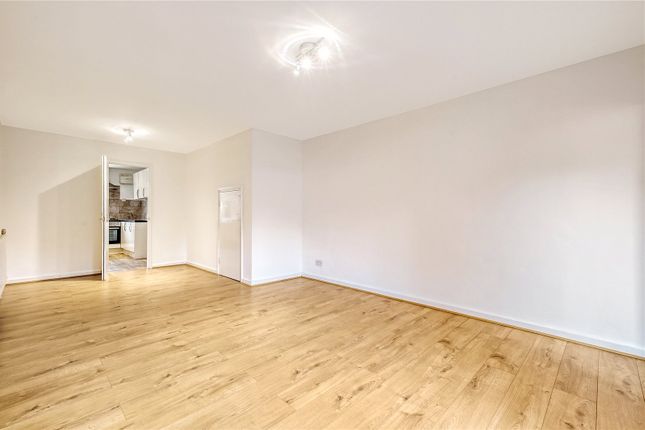 19, Spondon Road, London photo 2