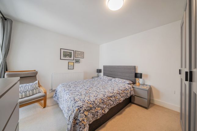 Flat B, Ela Court, 17, Brandram Road, London photo 4