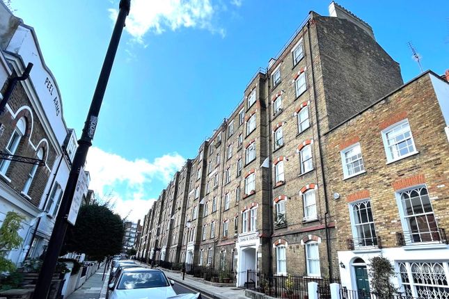 Thumbnail Flat for sale in Peel Street, Kensington