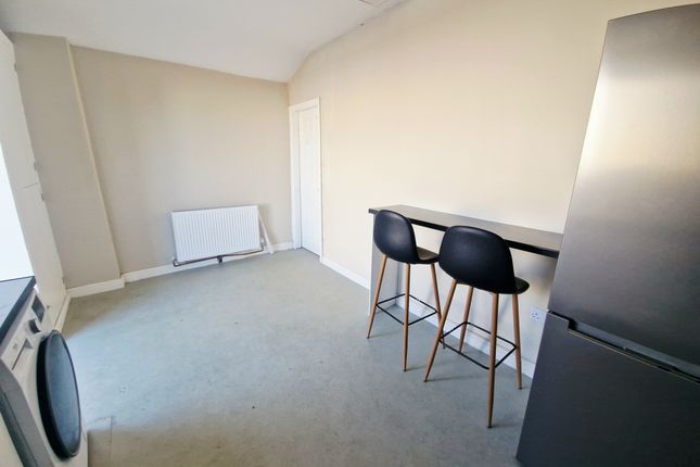 Flat 1 A 36, Westfield Street, St. Helens photo 5