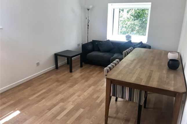 Flat to rent in Shipwright Road, London