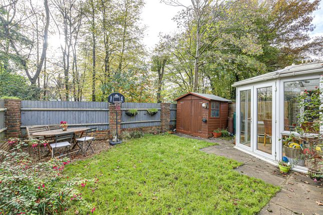 90, The Greenway, Oxted photo 3