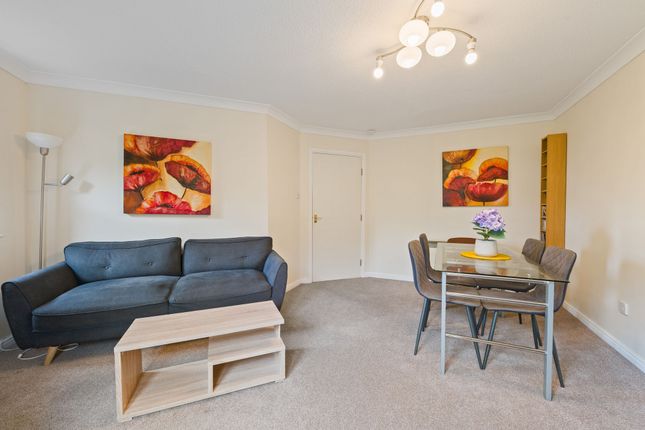 15 Canavan Court, Falkirk photo 4