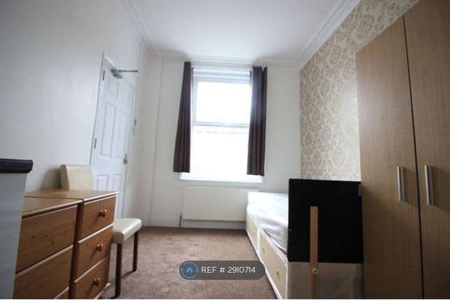 Studio flat on Winchelsea Street, Dover, £545/mo