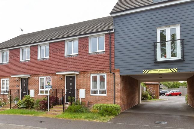 2-bed house on Goldcrest Drive Sayers Common, Hassocks, £375,000