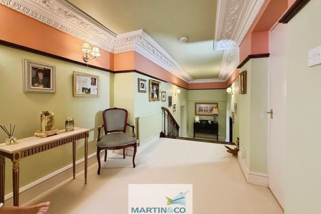 Forest Hill House, Forest Hill Park, Worksop photo 5