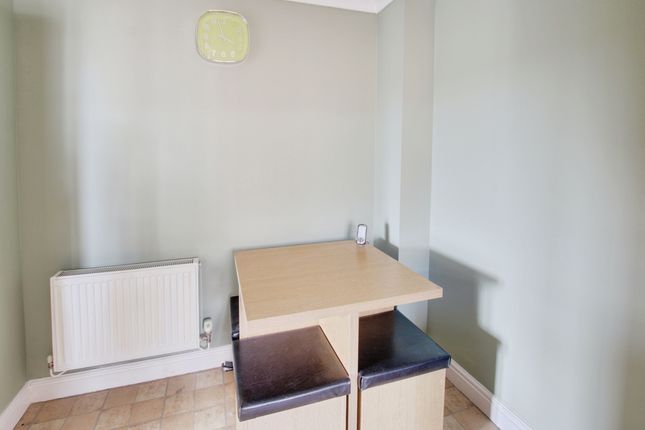 12 Chequers Court, Bronze Street, March photo 4