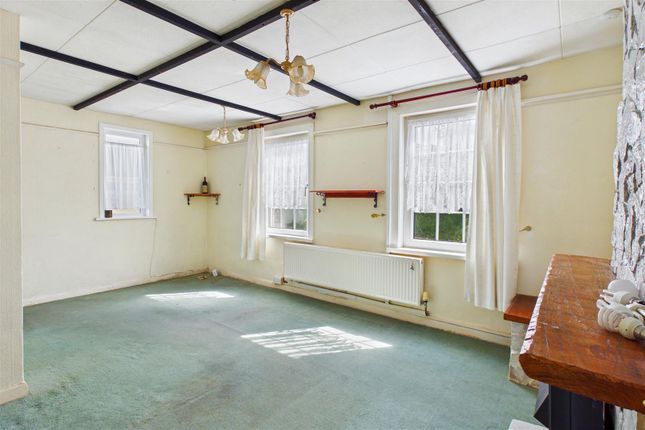 8, Coronation Way, Newquay photo 4
