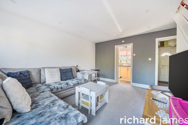 35, Cloudberry Road, Swindon photo 3