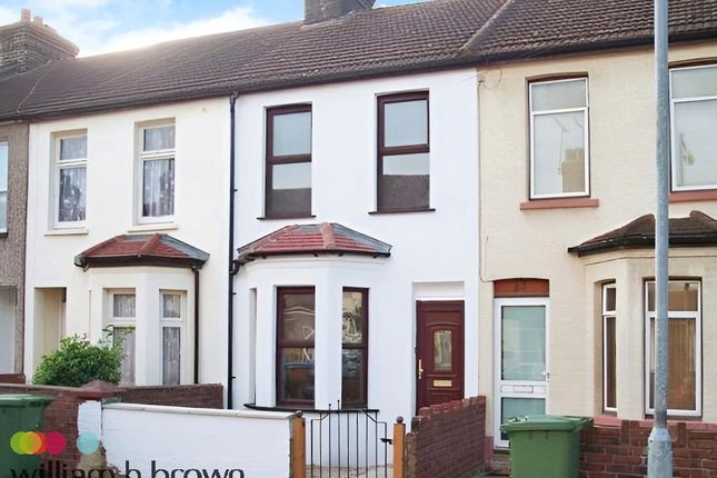 Thumbnail Terraced house to rent in Charlton Street, Grays