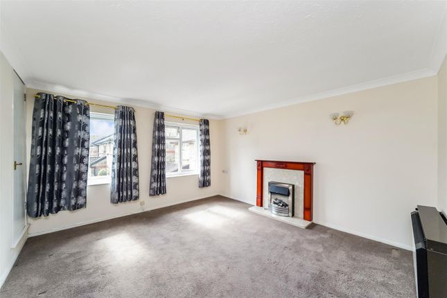 38 Riverside Court, 1, Chelwood Close, London photo 2