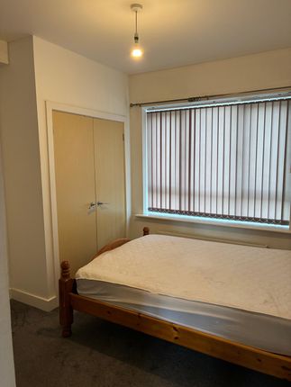 12 Halifax View, Claremount Road, Halifax photo 5