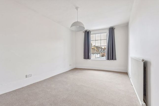 Terraced house for sale in Church Street, Chesham