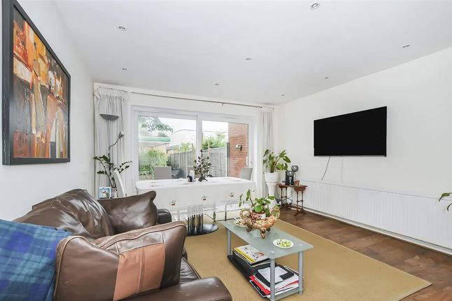 26, Stephenson Drive, Windsor photo 4
