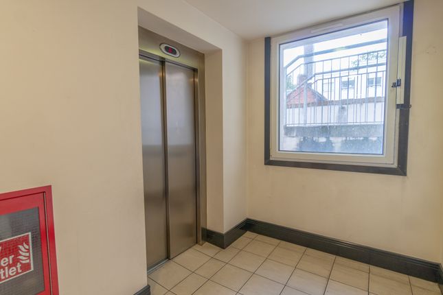 Flat for sale in Rose Street, Glasgow