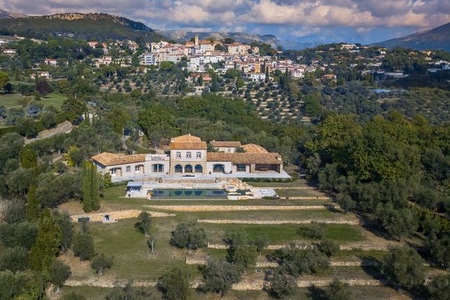 Thumbnail Villa for sale in Chateauneuf Grasse, Mougins, Valbonne, Grasse Area, French Riviera