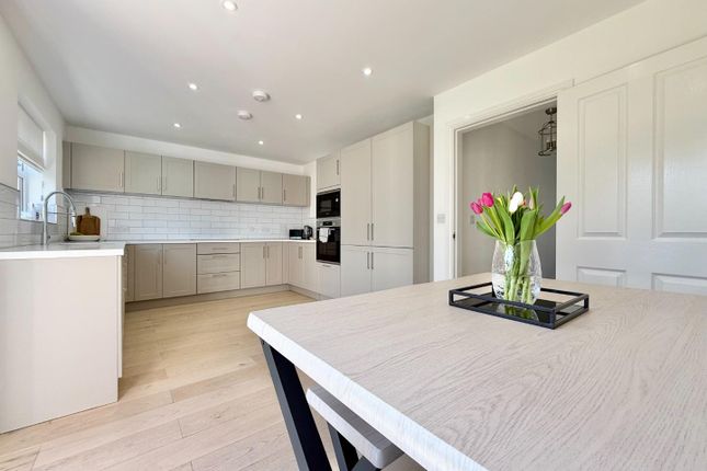 6, Paddock Close, Brierley photo 2