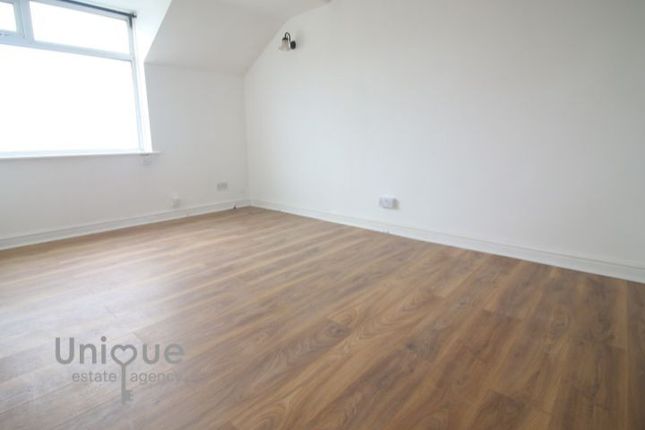 Flat 5, 94 Beach Road, Thornton-Cleveleys photo 4