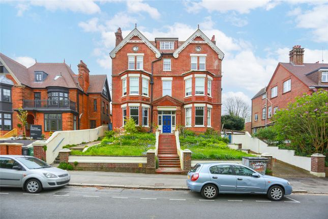 Thumbnail Flat to rent in Preston Park Avenue, Brighton, East Sussex