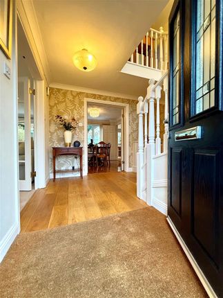 16, Leafy Lane, Fareham photo 4