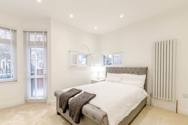 Thumbnail Flat to rent in Horn Lane, North Acton, London