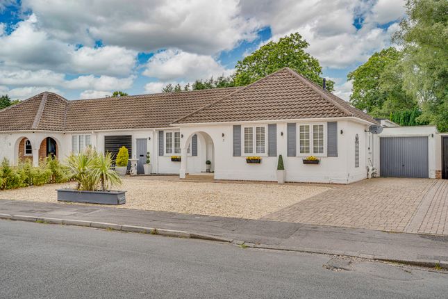Thumbnail Bungalow for sale in Moorhill Gardens, Southampton