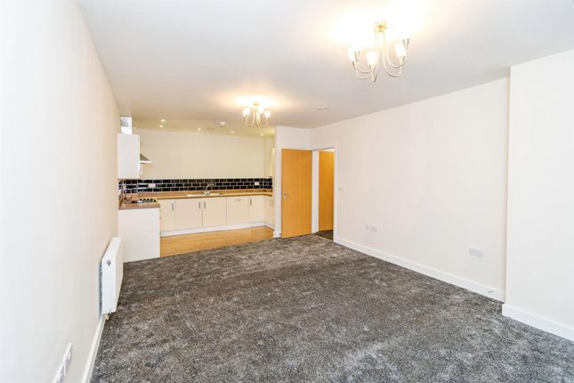 Flat 5, 10, Archers Road, Southampton photo 4