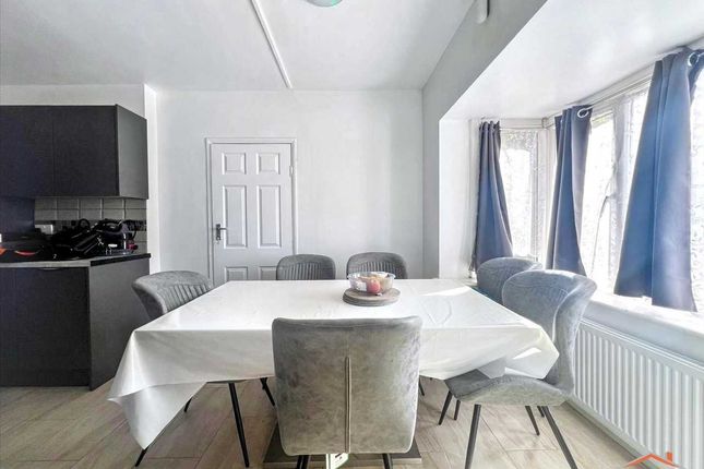 62, Kenilworth Road, Edgware photo 4
