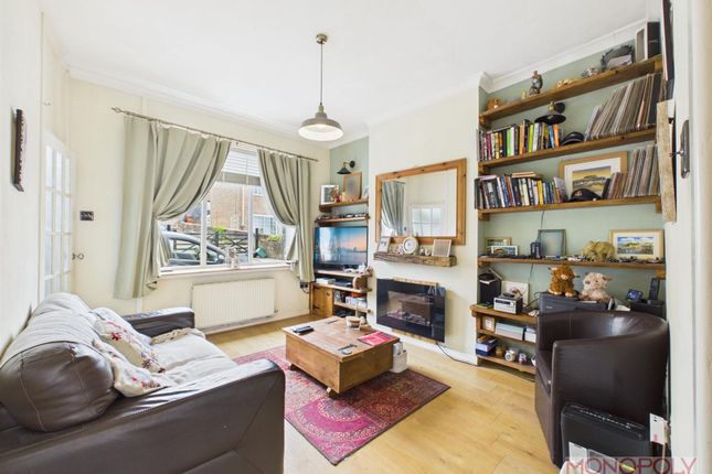 1 Ivor Cottages Victoria Road, Wrexham photo 2