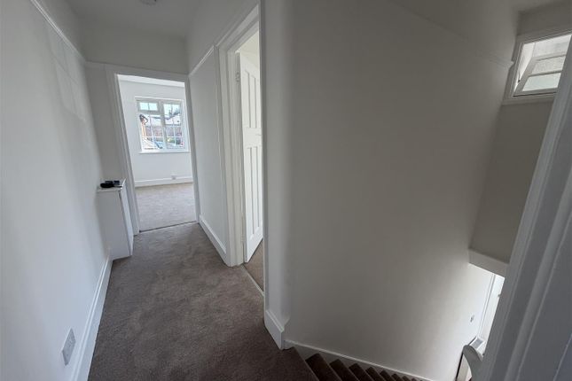 1a, Albert Road, Ashtead photo 2