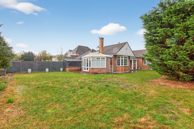 6, Brook Close, Romford photo 2