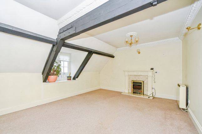 Flat 7/Norbury Court, High Street - Purton, Swindon photo 2