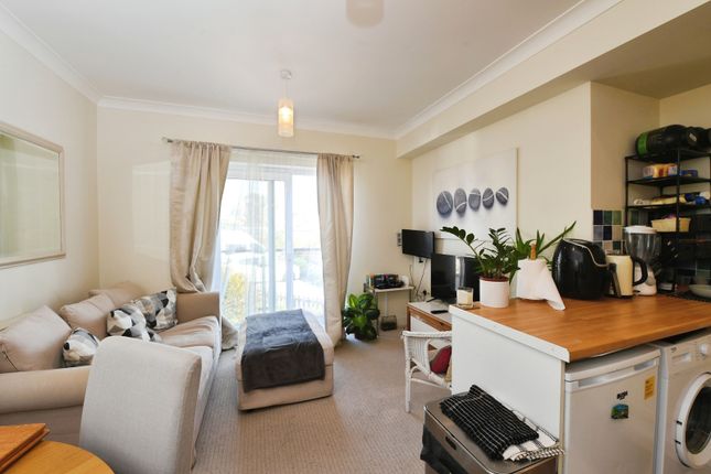 Flat 8, Island Point,, Watergate Road, Newquay photo 3