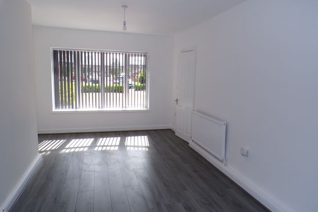 11, Longwood Rise, Wolverhampton photo 2