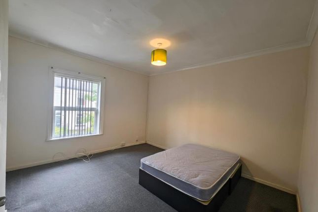 289, Bolton Road, Manchester photo 4