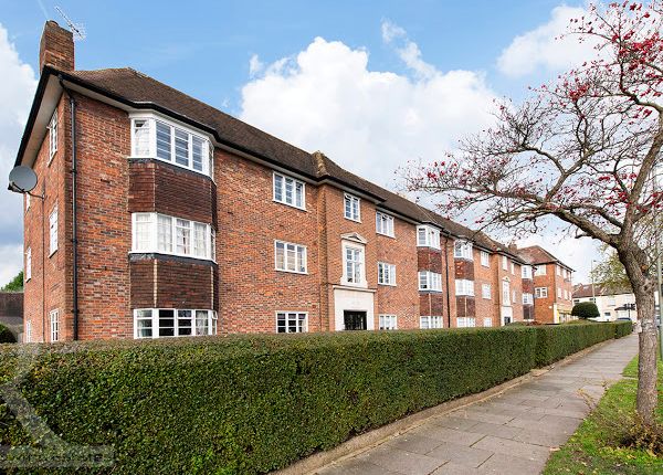 Ossulton Way, London photo 2