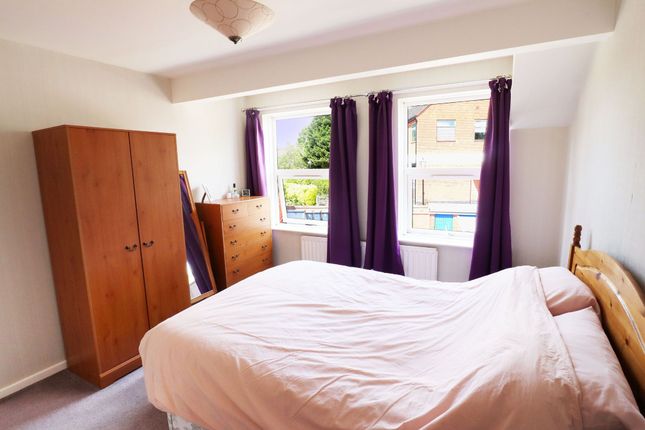Flat for sale in Stratford Road, Alcester