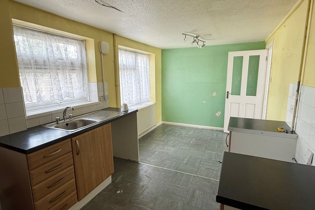 177 Plains Avenue, Maidstone photo 5