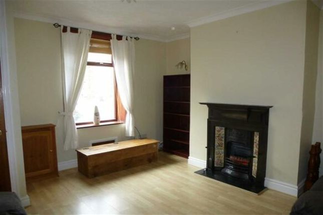 Terraced house to rent in Union Street, Glossop