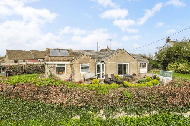 Detached bungalow for sale in Oakridge Lynch, Stroud