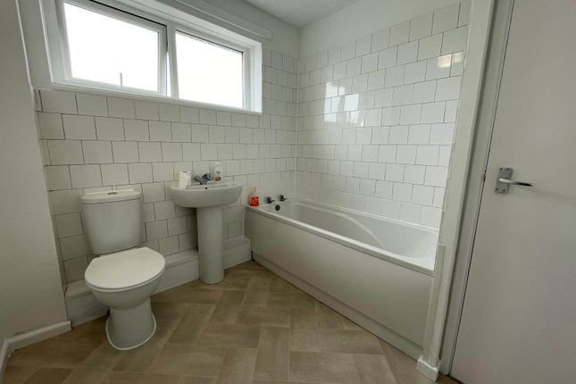115, Moorcock Close, MIDDLESBROUGH photo 4