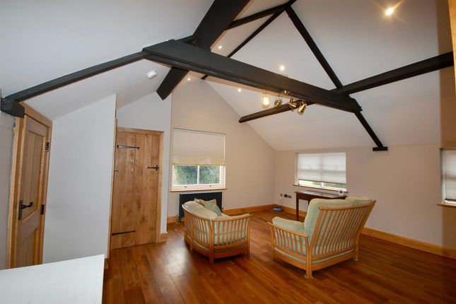 Flat, The Holloway, Kidderminster photo 3