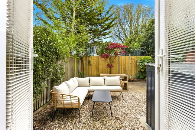 Flat 2, 55 Hove Park Villas, Hove photo 3