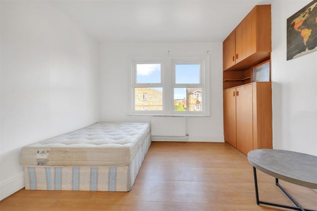 5, 861, Harrow Road, London photo 4