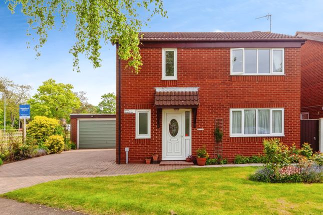 Thumbnail Detached house for sale in Green Lane, Lache, Chester, Cheshire
