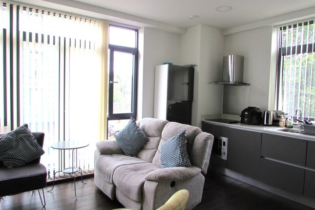 Jessop Court, Uxbridge, Middlesex, Ub8 2Bz
